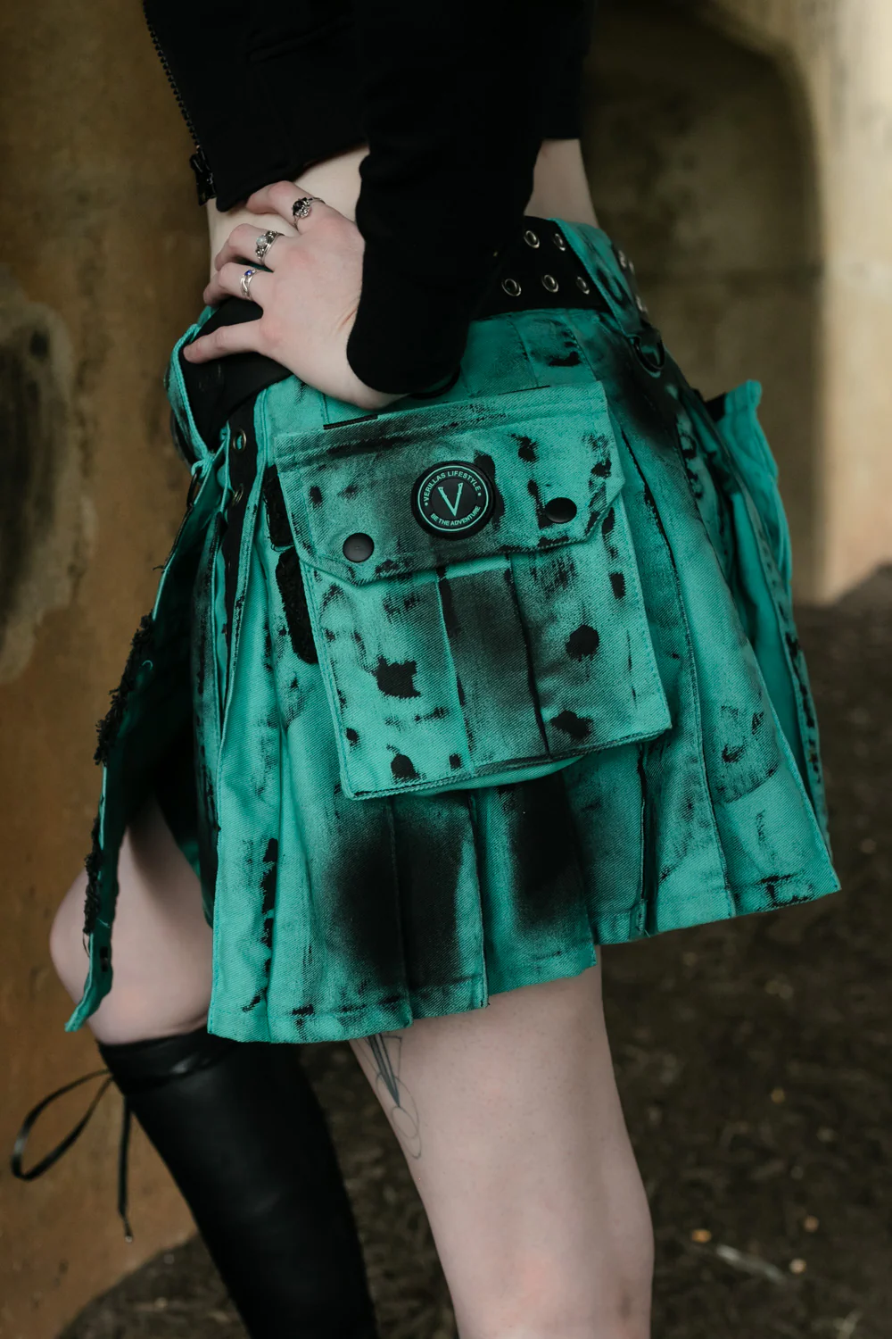 Versatta Warmetal Mini Cargo Kilt - Frost Green - Image 4